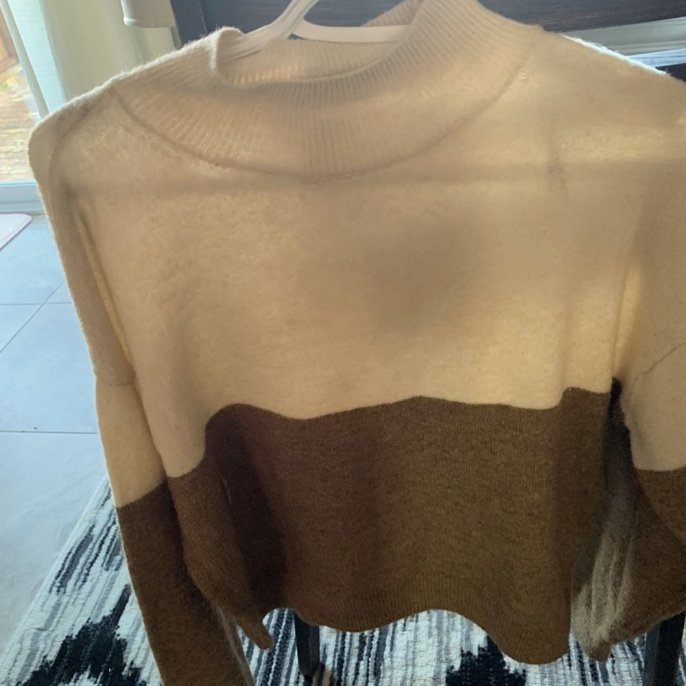 HM sweater
